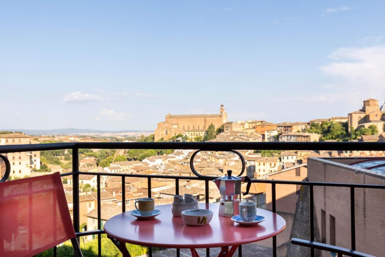 Апартаменти Siena Historic Center Stylish Flat With Balcony! Екстер'єр фото